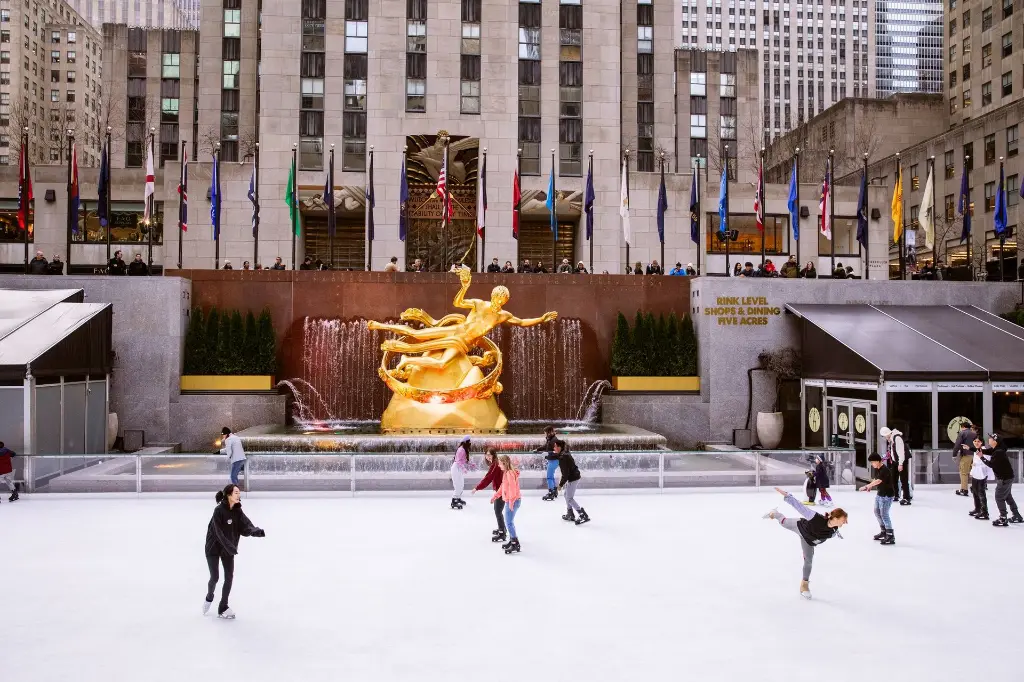 Winter+at+The+Rink-+Courtesy+of+Tishman+Speyer.webp