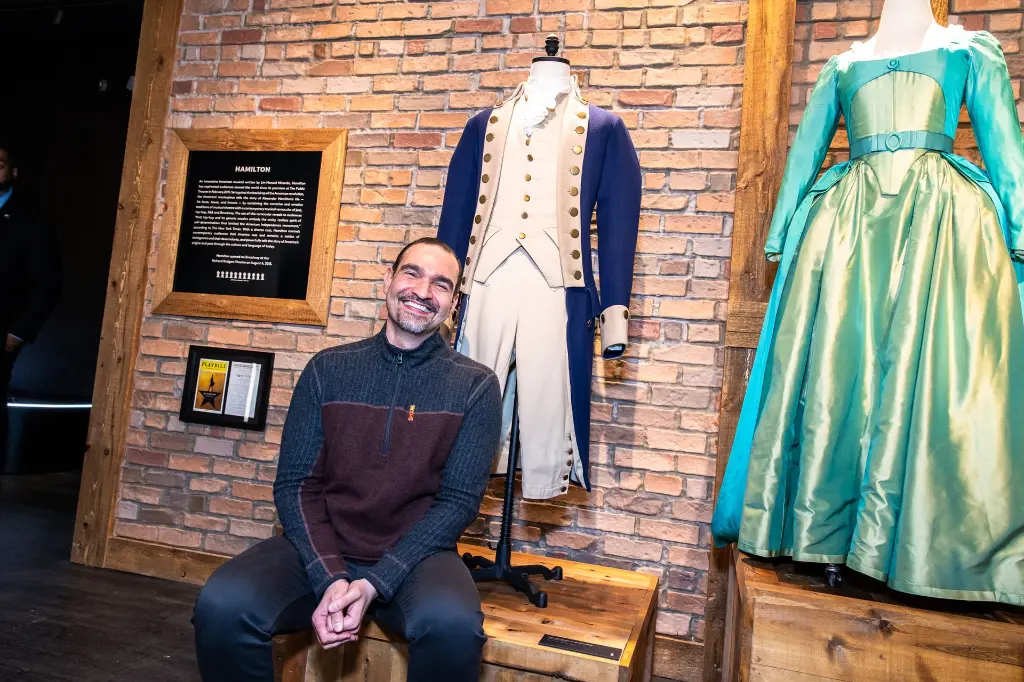 Javier-Muñoz-in-the-Hamilton-exhibit-2.webp
