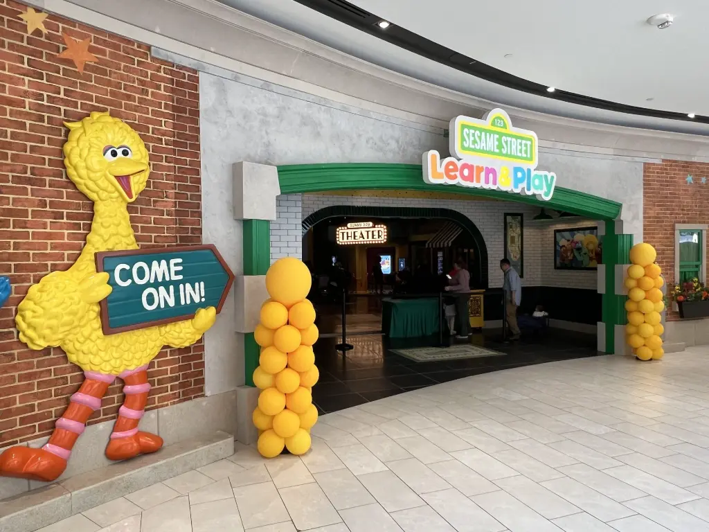 Sesame-Street-Learn-and-Play-at-American-Dream-18-scaled.webp