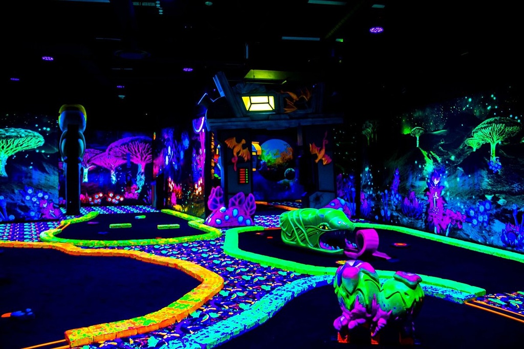 Blacklight Mini Golf
